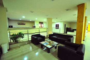 Others 5, Biss Inn, Goiania
