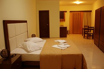 Others 4, Sandy Suites, Crete