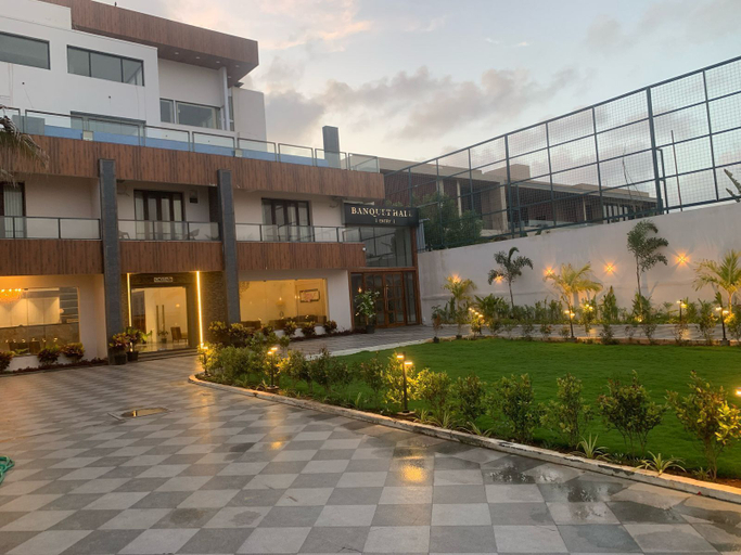 Exterior & Views 2, The Palms ECR Resorts and Banquets, Chennai