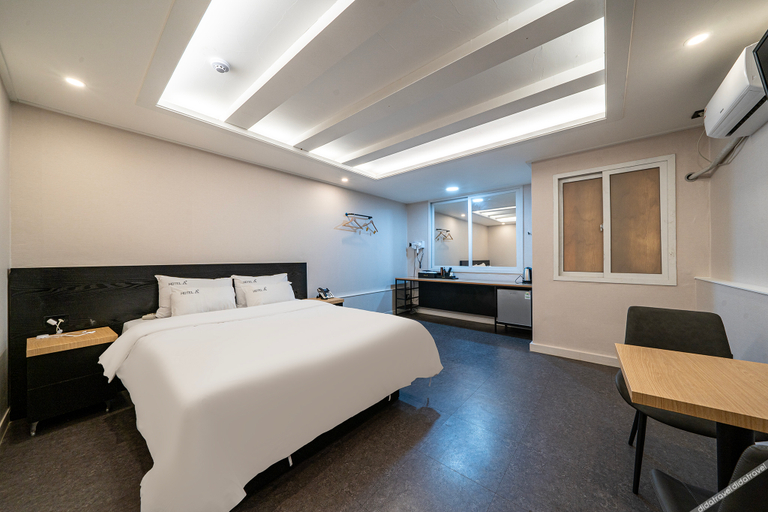 Bedroom 4, Hotel A Plus (A+) in Sanjeong-dong, Jeonju, Jeonju