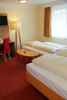 Others 5, Akzent Hotel Restaurant Hirsch, Heidenheim