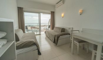 Others 4, Apartamentos Embat, Baleares