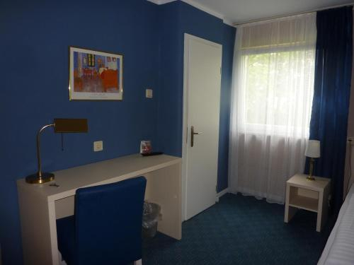 Others 3, Hotel Pelikan, Kitzingen