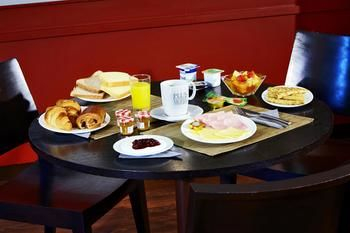 Food & Drinks 2, 키리아 앙제 퐁 드 세, Maine-et-Loire