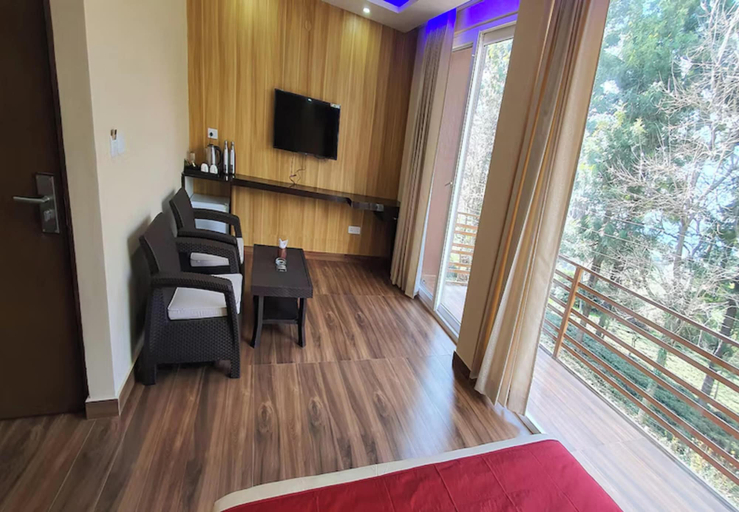 Room 4, Indra Stay by Panache Hotels, Kangra