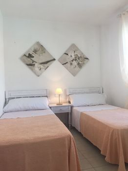 Guestroom 4, All Suite Ibiza Aparthotel, Baleares