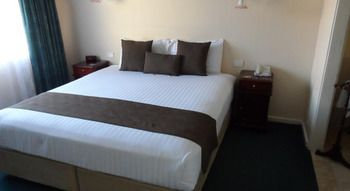 Guestroom 2, The Clifton Motel Bunbury, Bunbury