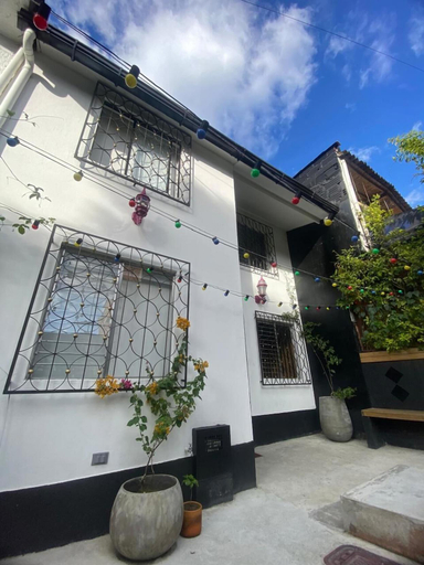 Exterior & Views, Casa Lupe Hostal, Envigado