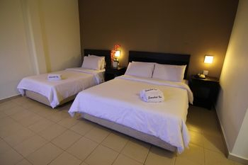 Others 2, Hotel Zamburger Cheese, Malacca City