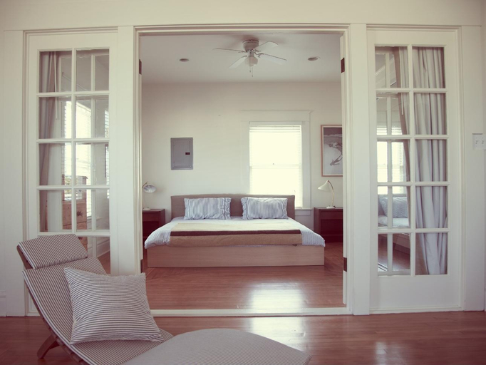 Bedroom 2, The Rose Hotel, Los Angeles