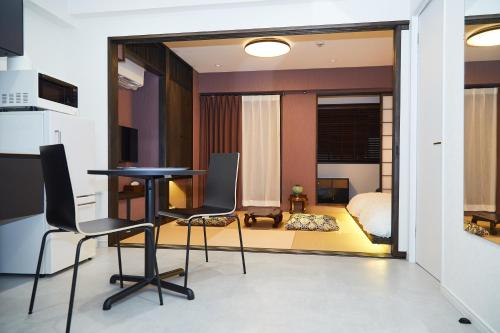 Others 2, New City Hotel, Taitō