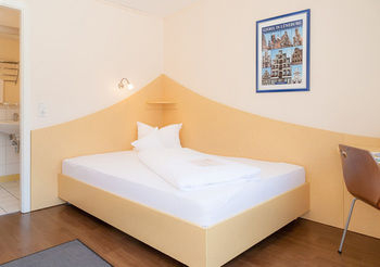 Others 2, Hotel Lüneburg Süd, Lüneburg