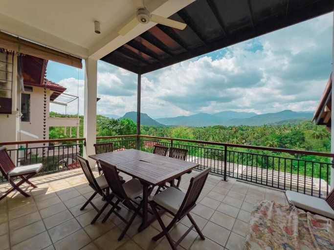 Outdoor dining, Villa Subashri - Digana, Medadumbara