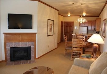 Others 4, The Osthoff Resort, Sheboygan