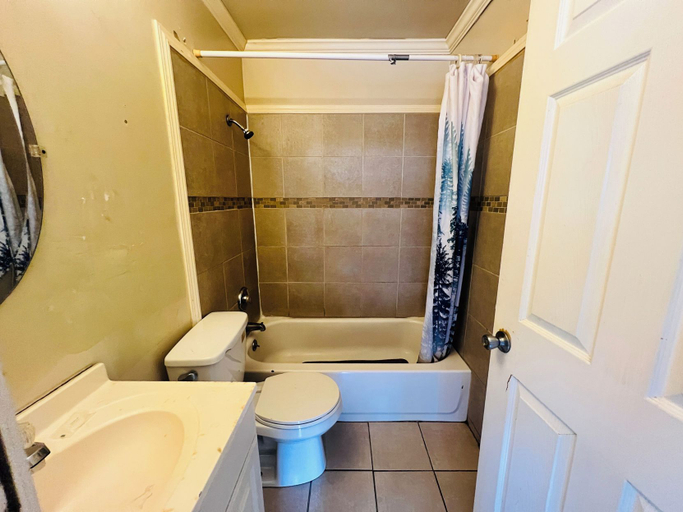 Bathroom 5, Hotel O East Hemphill Burton/Flint, Genesee