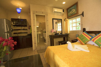 Others 4, Hotel Sol Caribe, Isla Mujeres