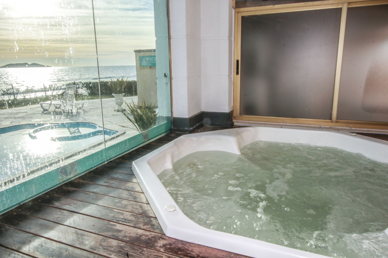 Bathroom 3, Encantos Lexus Ingleses, Florianopolis