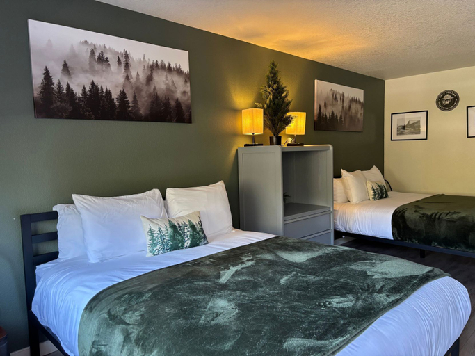 Primary image, Red Bell Inn, Chelan