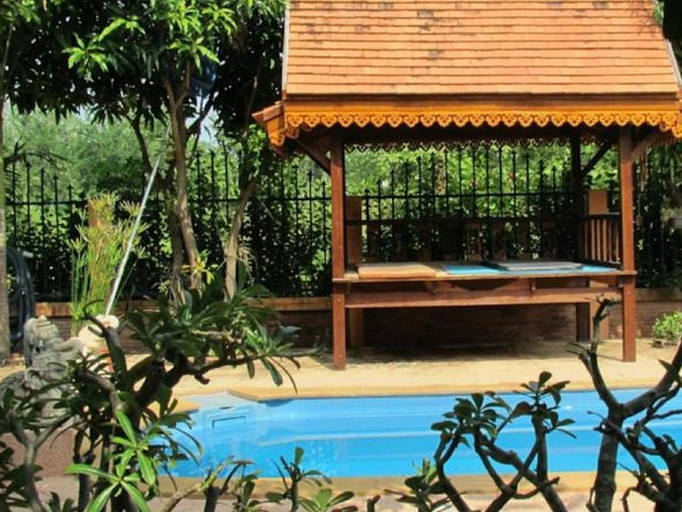 Swimming Pool, Orchid Hibiscus Guest House, Muang Sukhothai