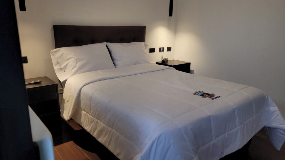 Others 4, HOTEL EL CASTOR, Huaraz
