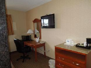 Others 3, Days Inn by Wyndham Long Island/Copiague, Suffolk