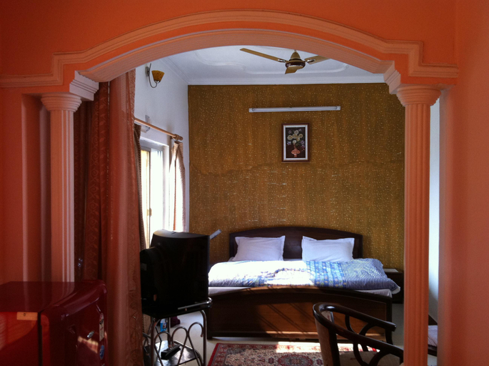 Bedroom, Vashishth Guest House, Garhwal