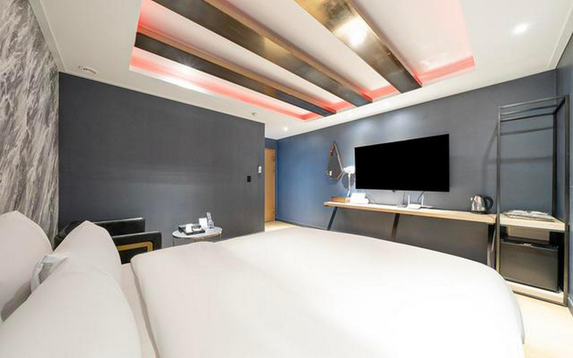 Bedroom 4, Osan Rainbow, Osan