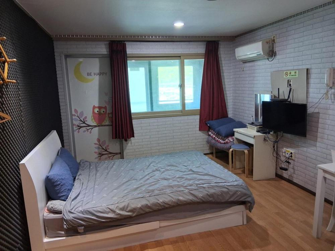 Bedroom 2, Gyeongsan Annex Pension, Gyeongsan