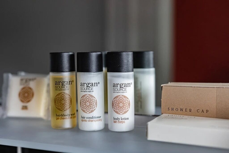 Bathroom amenities, Hotel la grand mare, Eure