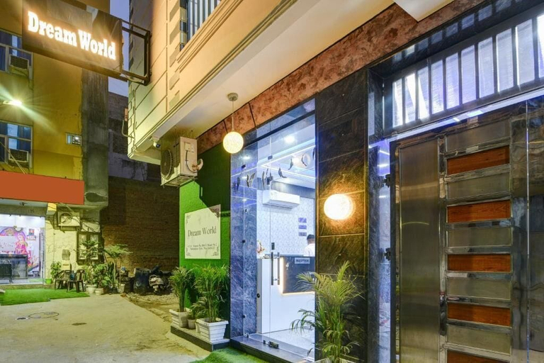 Miscellaneous, Hotel Dream World, Delhi