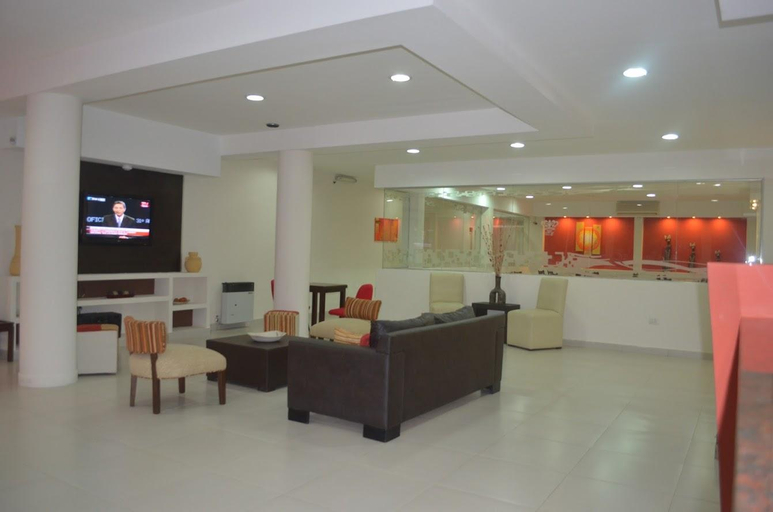 Public Area, Hotel Emperatriz, Rió Hondo