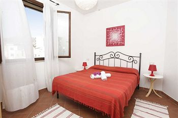 Others 2, Residence Favignana, Trapani