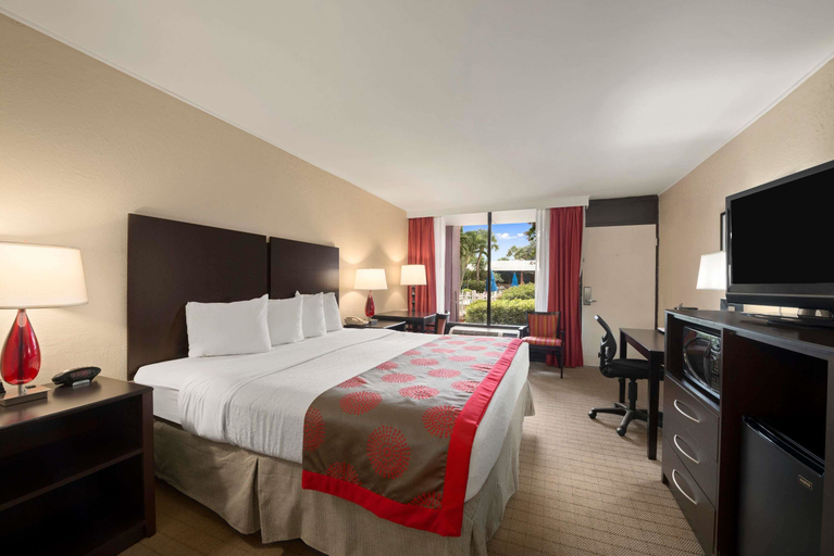 Bedroom 3, Collins Hotel Naples, Collier
