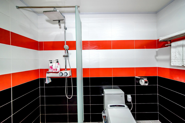 Bathroom, Rejina Pension, Seogwipo