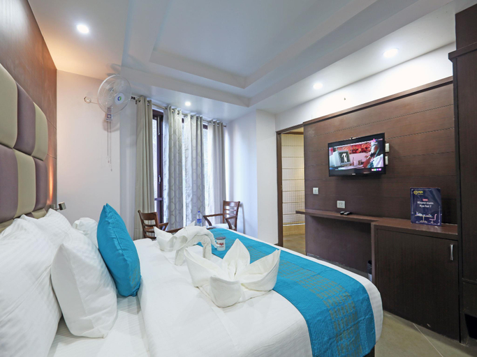 Bedroom 2, Hotel Rock Castle By DLS Hotels, Shimla