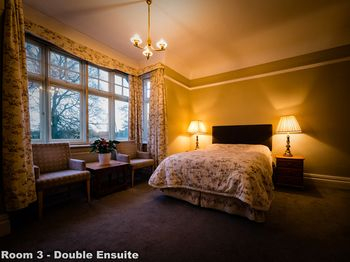 Others 2, Sandfield Guest House, Oxfordshire
