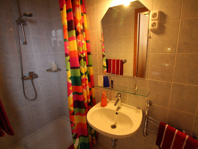 Bathroom 4, Budavar Bed and Breakfast, Budapesti