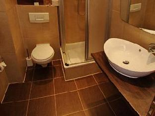 Others 3, Lowen Hotel, Offenbach am Main