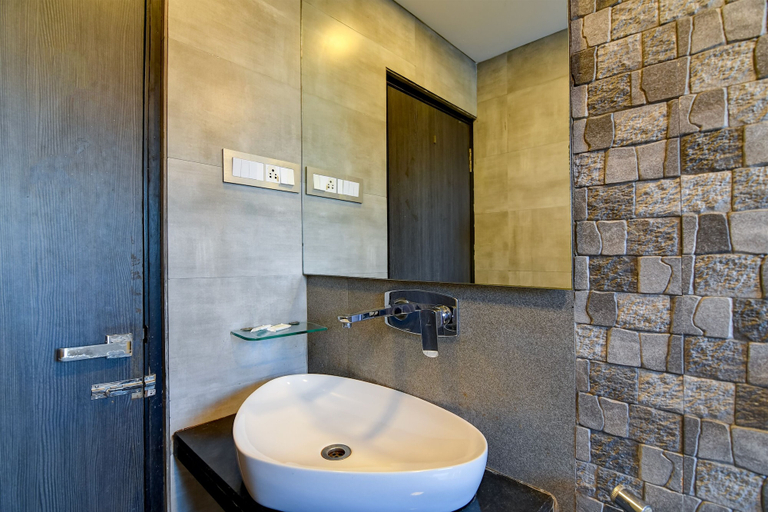 Bathroom 4, Kzar Corporate, Kolkata