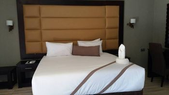 Others 2, Makgovango Luxury Inn, Ngamiland West