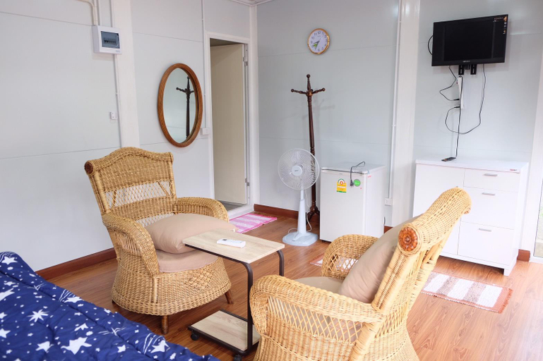 Others 5, Baan Cha-lier Sook Bangsaray, Sattahip