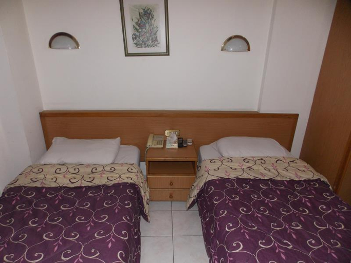 Bedroom, Razan Hotel, Wadi Essier
