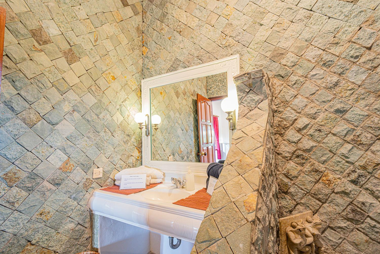 Bathroom 3, Rambutan Lovina Hotel, Buleleng
