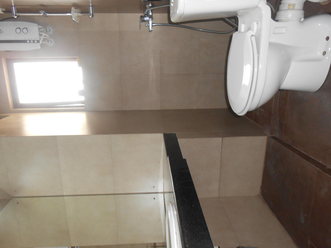 Bathroom, Akara Apartments - Galle Road, Thimbirigasyaya