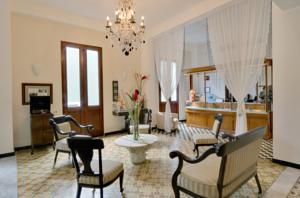 Others 5, Da'House Hotel