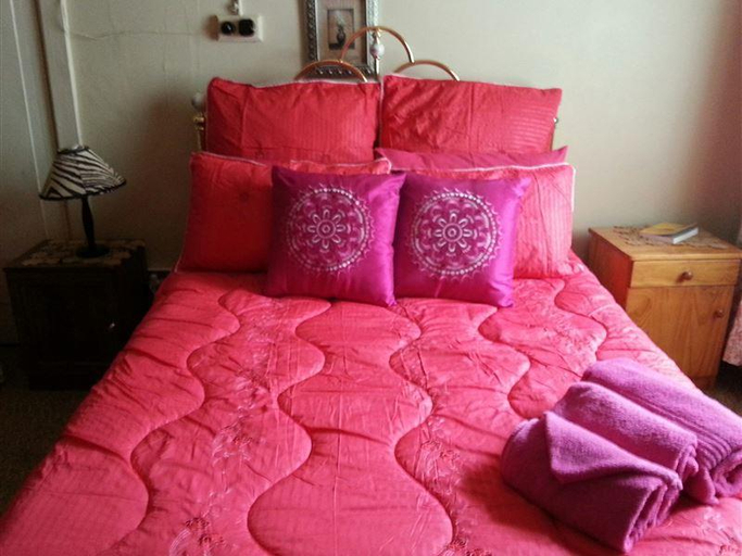 Bedroom 4, Oak Lane Bed and Breakfast, Joe Gqabi