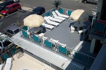 Others 3, Four Winds Motel, Ocean