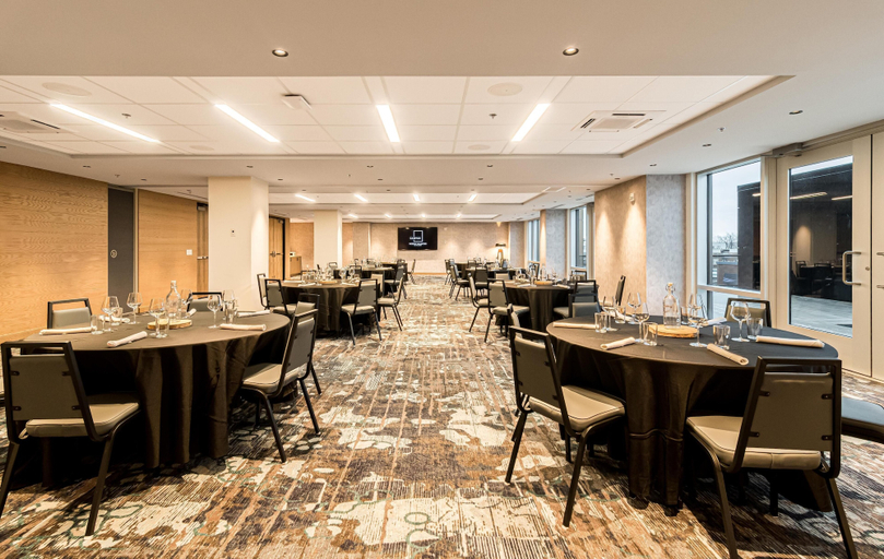 Food & Drinks 5, Canvas Moncton, Tapestry Collection by Hilton, Westmorland