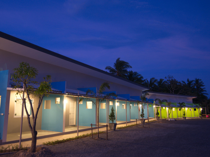 Exterior & Views 1, Panita Resort, Khanom