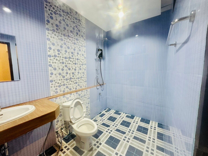 Bathroom 5, Wan Na Non Resort, Pluak Daeng